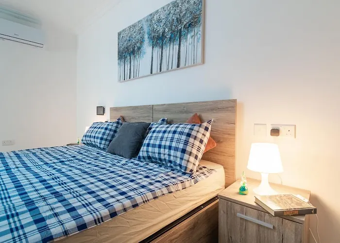 Brand New 3bdr 2 Bth H7 *